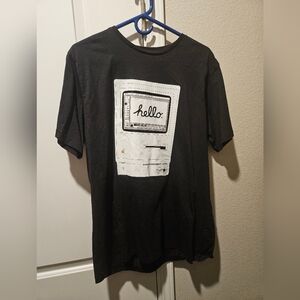 Apple T-Shirt unisex Xl, Black with Hello on Macintosh